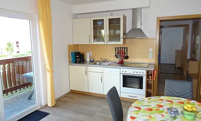 Wohnzimmer mit Küchenzeile