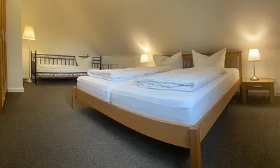 Schlafzimmer 1 mit separatem daxbed