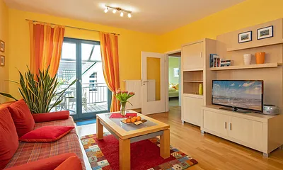 Wohnen mit Blick in Richtung Balkon