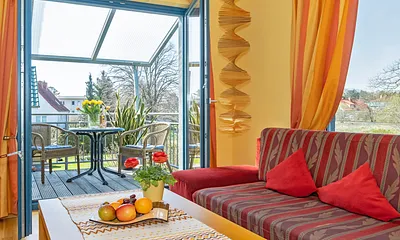 Wohnen mit Blick in Richtung Balkon