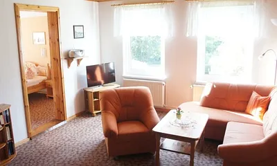 gemütliche TV / Radio Sitzecke