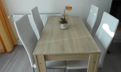 kombinierter Wohn-Schlafraum