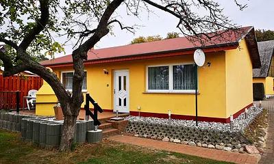 Eingangsbereich mit Terrasse