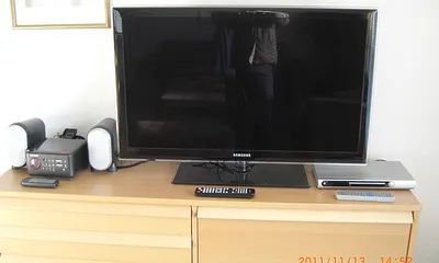 SAT-HD-TV, CD-Player, Stereo DAB-Radio