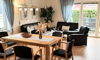 5-Zimmer-Ferienhaus Renate, 8 Pers. 750m z. Ostsee, 5-Zimmer-Ferienhaus (Doppelhaushälfte 24)