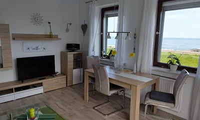 Wohnzimmer Fewo Meerblick.  
