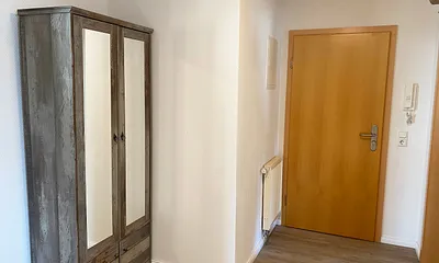 Flur mit kleinem Schrank