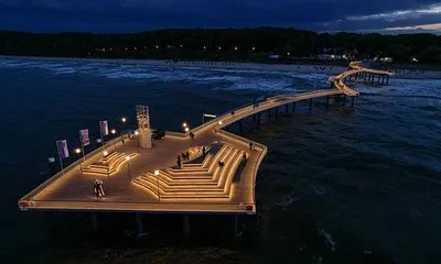 Die neue Seebrücke mit Beleuchtung 