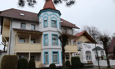 Haus Malta, eine wunderschöne alte Stadtvilla, oben im 3. Stock liegt unser Türmchenzimmer. 