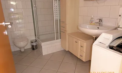 Bad mit Waschmaschine