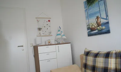 Kommode im kleinen Zimmer