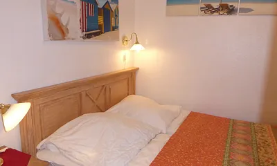 Schlafzimmer 2 mit Doppelbett 160 x 200