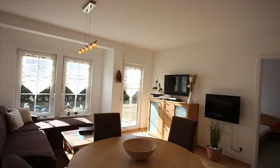 Blick ins Wohnzimmer