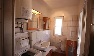 Tageslichtbad mit Dusche/WC