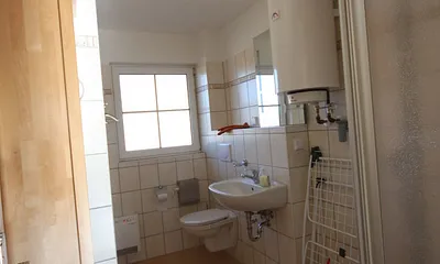 Tageslichtbad mit Dusche