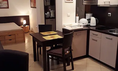 Küchenzeile/Essbereich