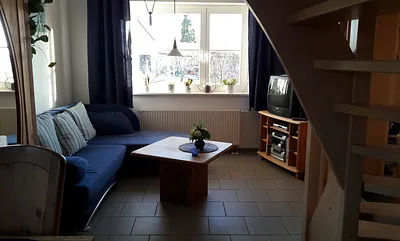 Wohnbereich ( mit Schlafcouch )