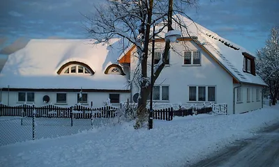 unser Haus im Winter