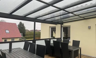 Unsere überdachte Terrasse 