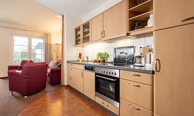 Küchenzeile und Essecke