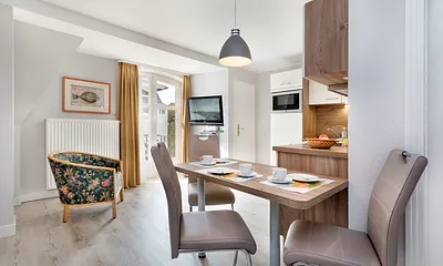 Der Blick zum Eßbereich.