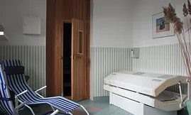 Die Sauna mit Solarium im DÜNENHAUS können Sie individuell buchen.