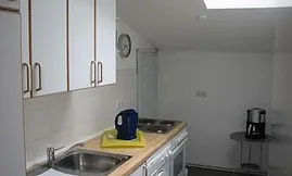 Küchen-Komfort: Neben Spülmaschine und Mikrowelle hat die D402 auch eine eigene Waschmaschine.