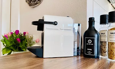 NESPRESSO-Maschine für Ihre Kaffeespezialitäten! 