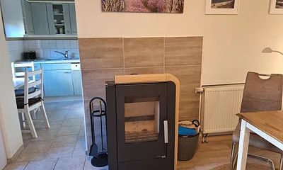 Wohnbereich mit Übergang zur Küche