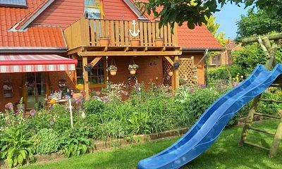 Balkon und Spielplatz in Süd-West-Lage