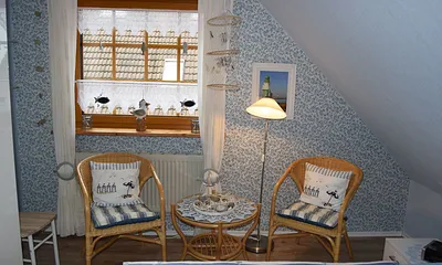 Leseecke m.Leselampe im Schlafz.