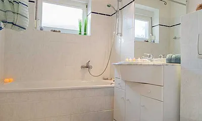 Badezimmer mit Badewanne