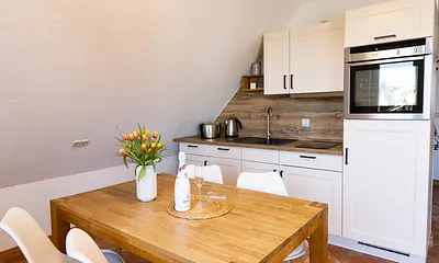 Küche mit Essbereich