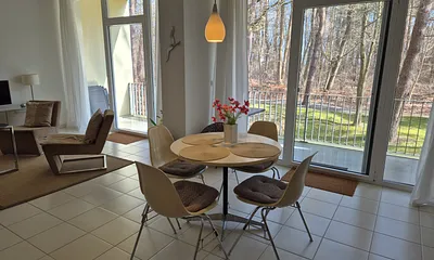 Essbereich mit Waldblick