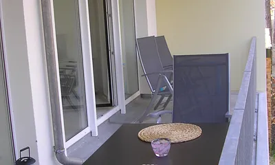 große Terrasse mit Waldblick