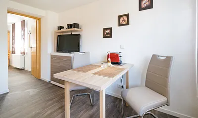 Wohnstube mit Esstisch