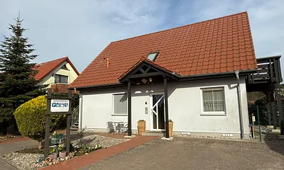Ferienhaus mit Parkflächen