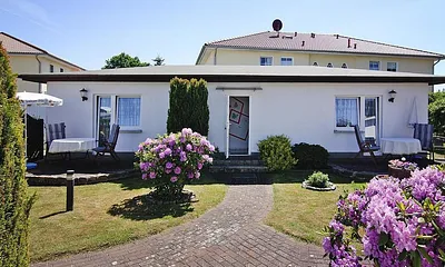 Frontansicht Bungalow 3 und 4