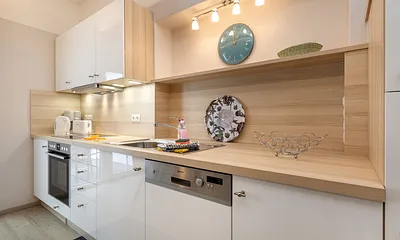 ... KühlGefrierkombination, Mikrowelle, Backofen etc.