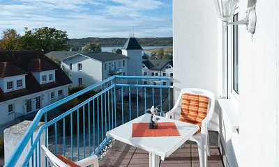 Seitenbalkon mit Sonne von Morgens bis Abends