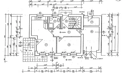 Grundrisszeichnung der Erdgeschosswohnung (vermaßt)