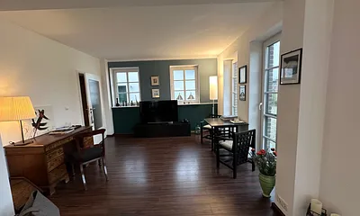 Sicht auf den Schreibtisch