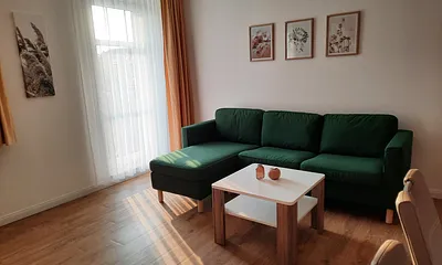 Wohnzimmer - Couch im Abendlicht