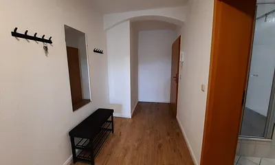 Flur mit Blick von der Küche