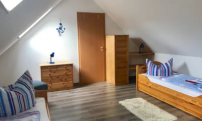 2. Schlafzimmer mit 2 Einzelbetten