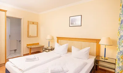 Schlafzimmer mit separatem WC