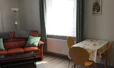 Wohnzimmer Esstisch 