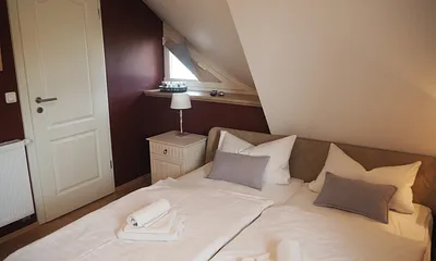 Schlafzimmer 1 mit Bad