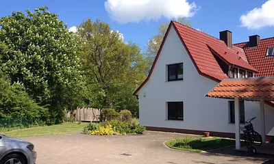 Haus am Strom obere Wohnungen Parkplatz direkt am Haus