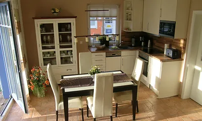 Exklusive Ferienwohnung m.Kamin 150m zum Strand, 3-Zimmer-Ferienwohnung (FEWO Nr.3 Familie Heßler)